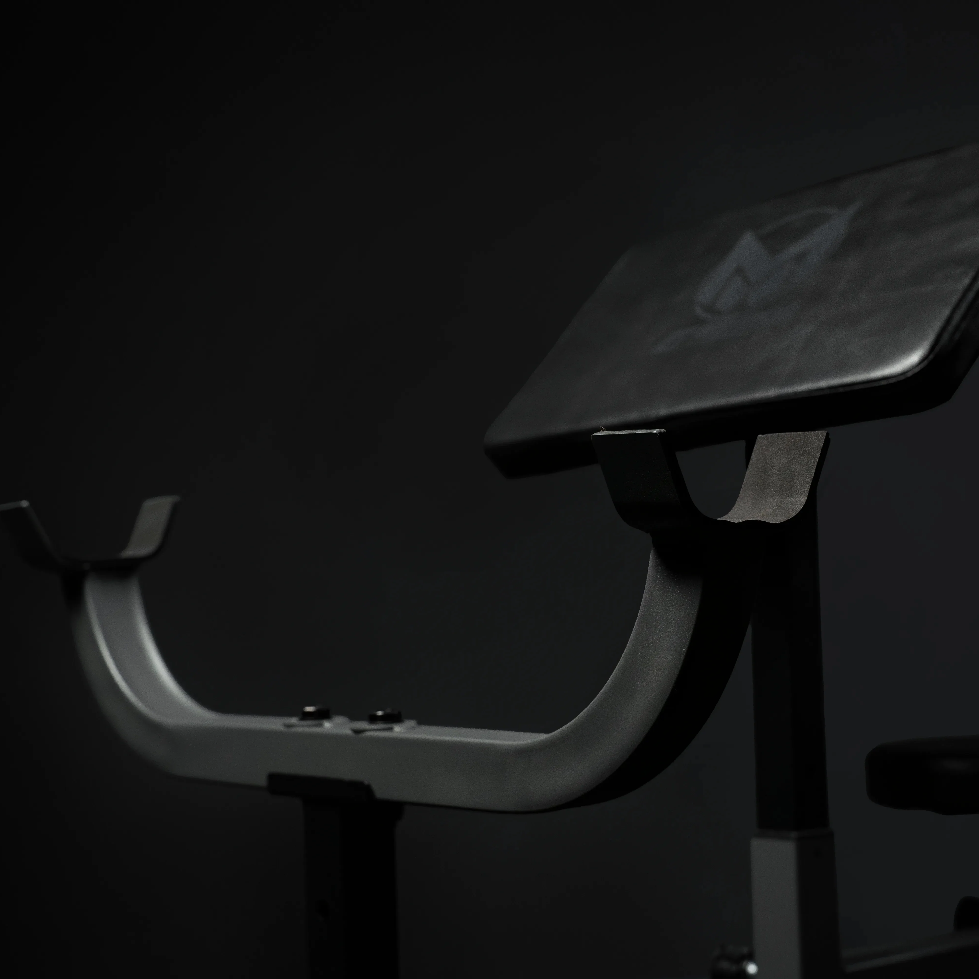 E-Series Curlbank - Image 4