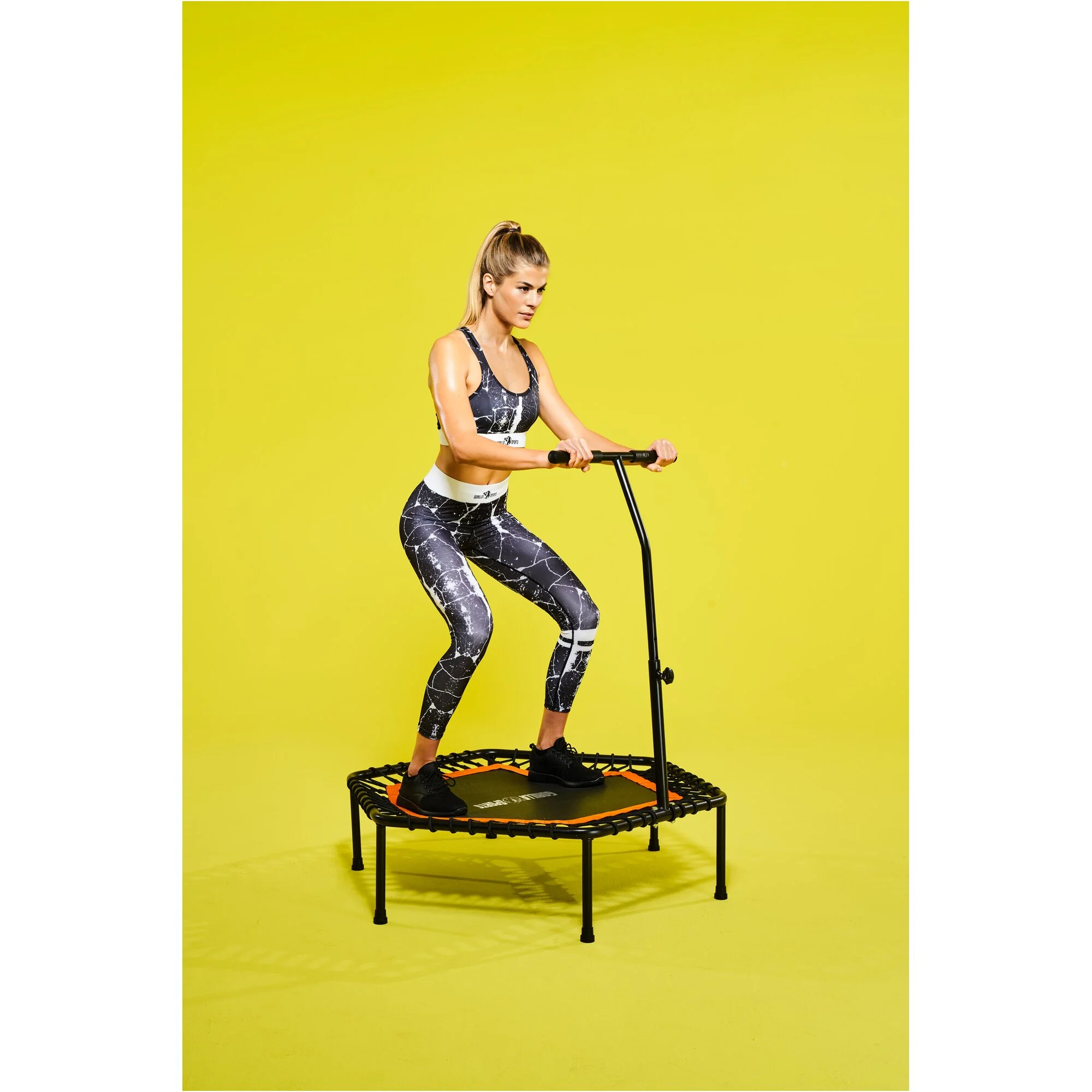 Fitness Trampolin mit Haltestange - Image 32
