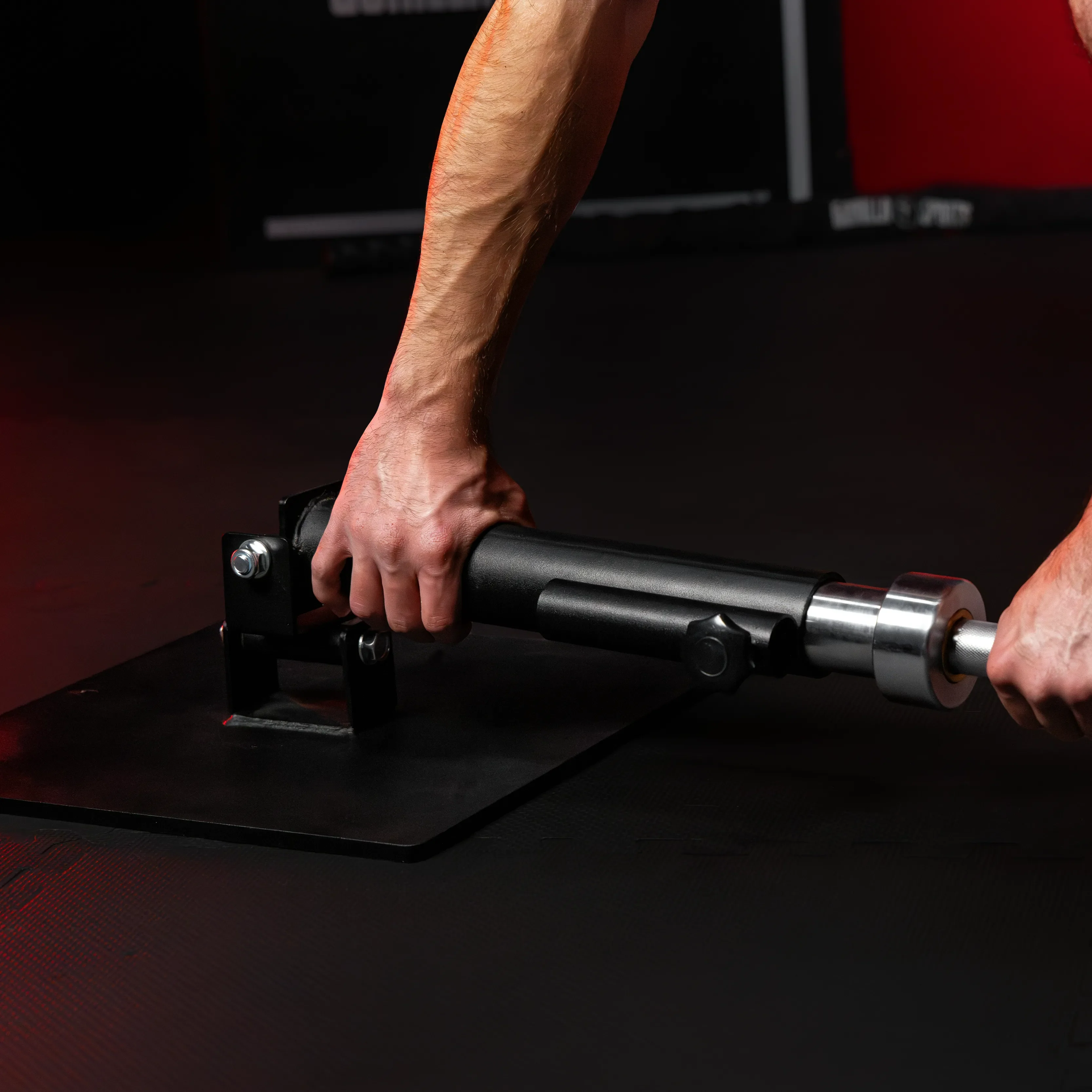 Langhanteltrainer T-Bar Row in Schwarz - Image 5