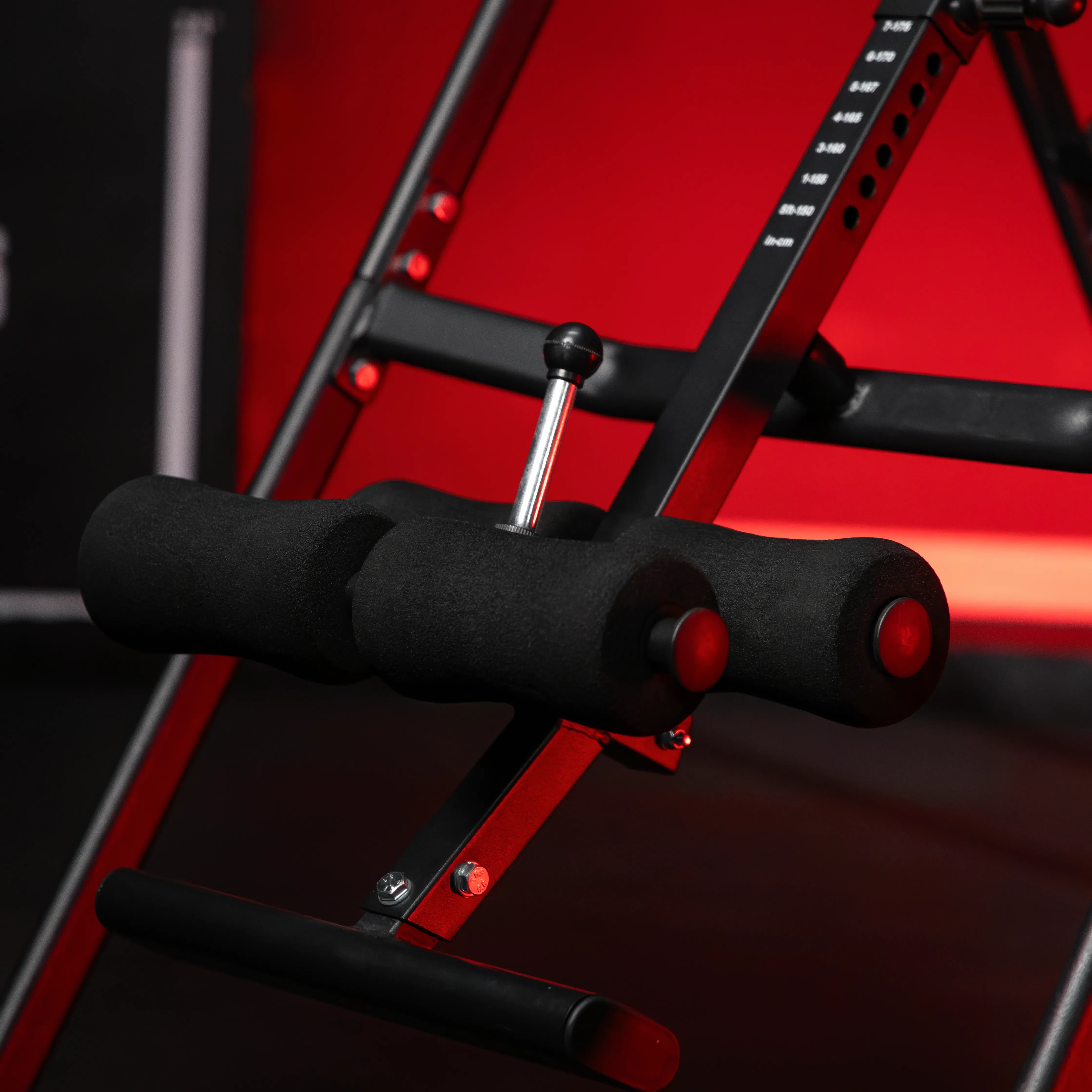 Schwerkrafttrainer Schwarz/Silber/Rot - Image 9
